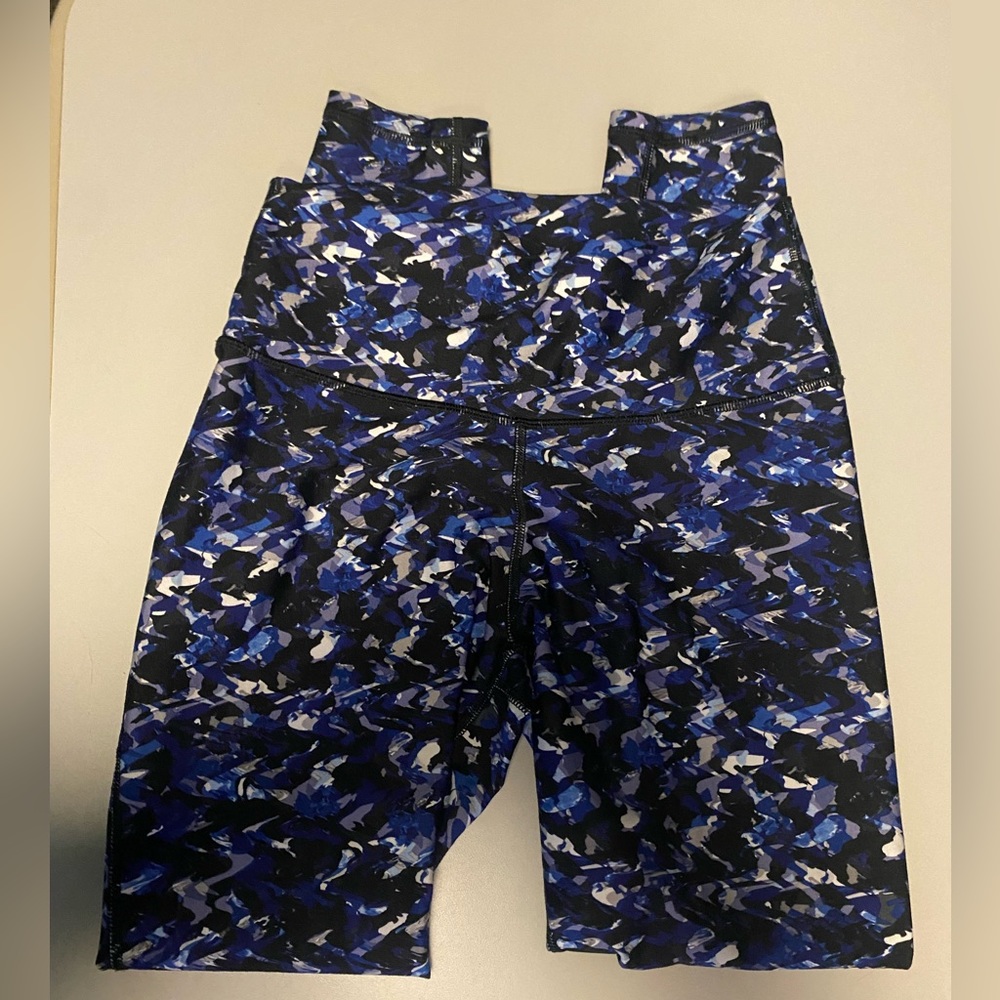 Full length Fabletics Leggings